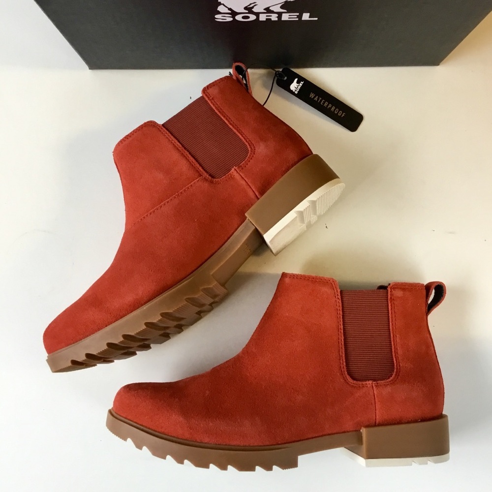 NIB Sorel Emilie Chelsea Boots (9, 9.5, 10)